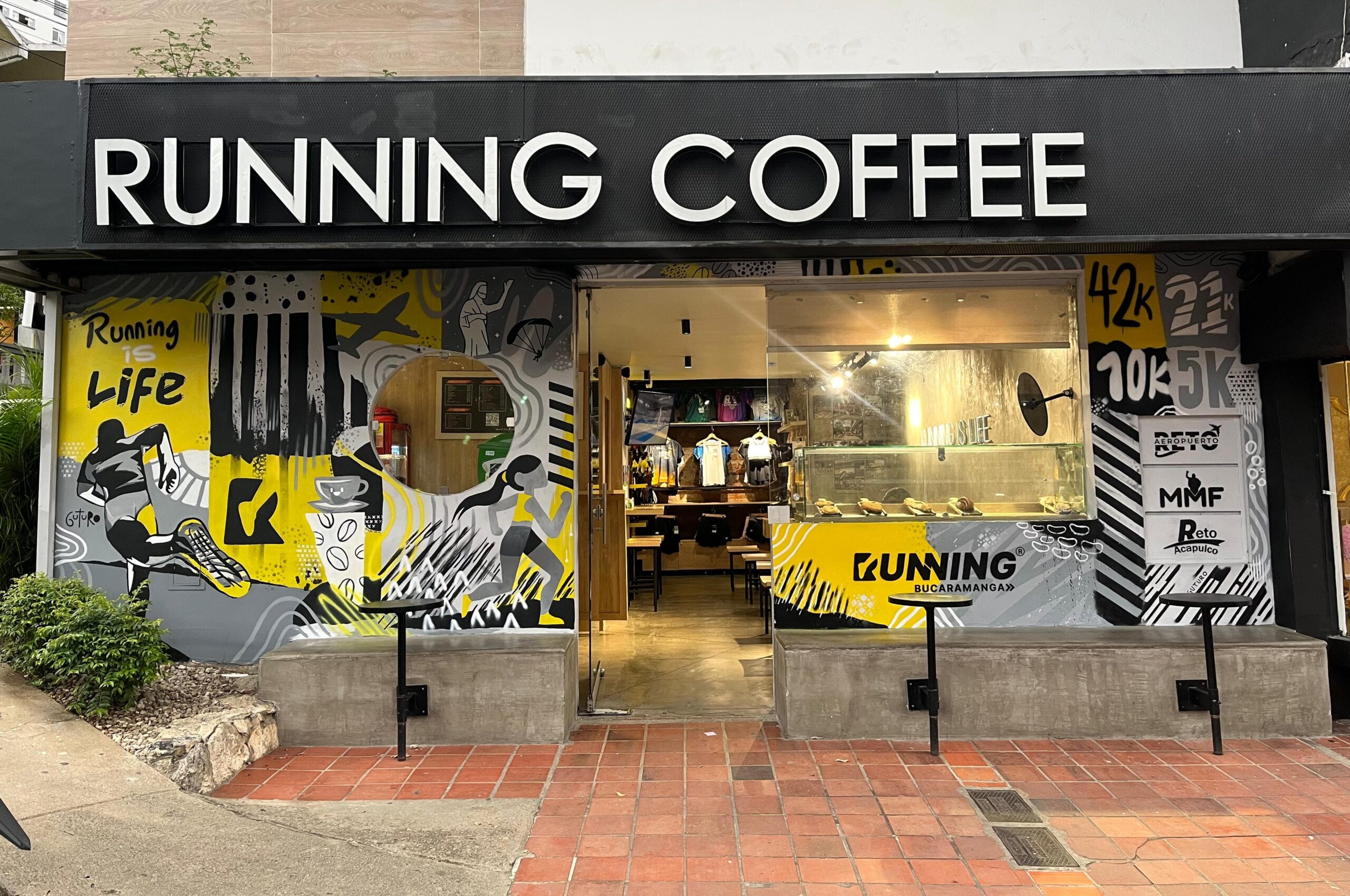 Fachada Running Coffee